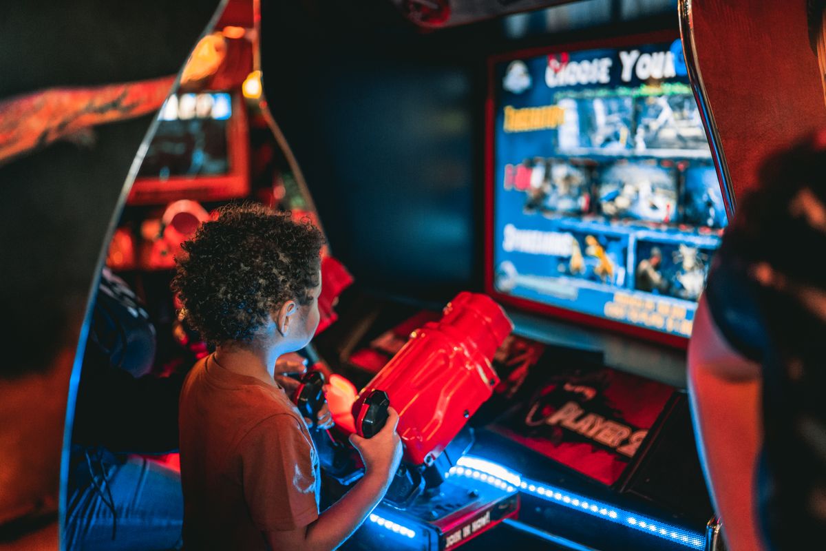 Crianças se divertindo no Mundo Infantil